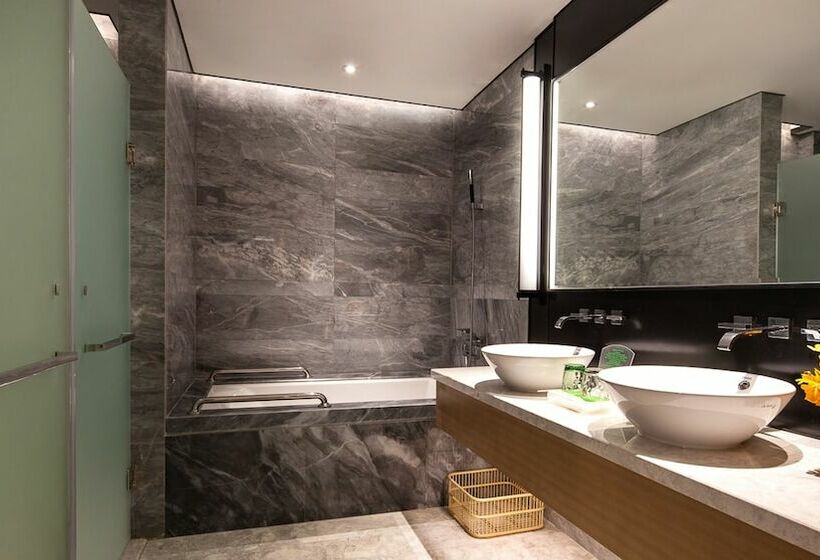 جناح, Holiday Inn Nanjing Qinhuai South, An Ihg