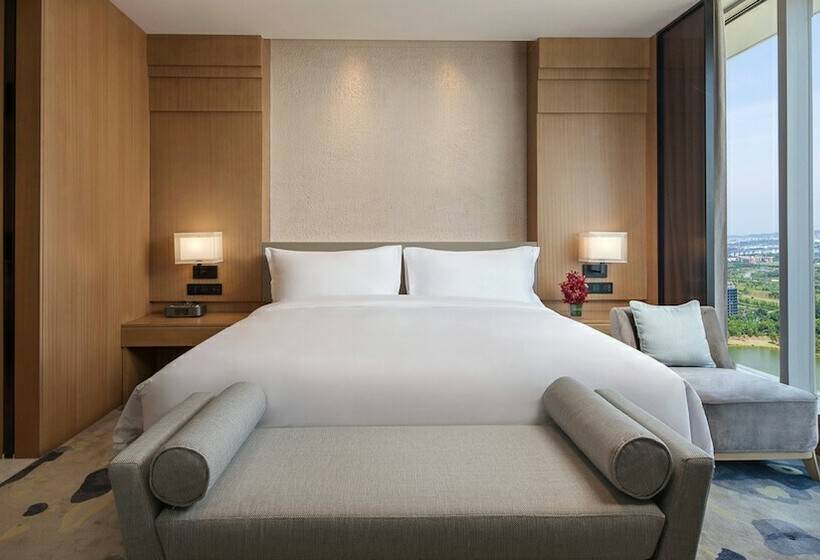 جناح, Holiday Inn Nanjing Qinhuai South, An Ihg