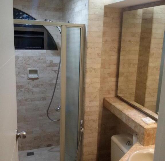 Suíte Superior 2 Quartos, Ralph Anthony Suites