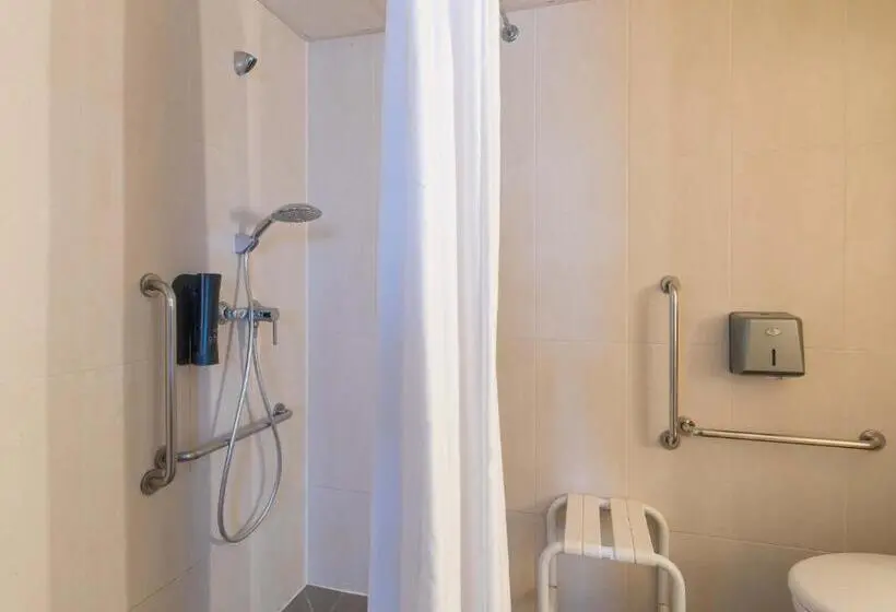 اتاق استاندارد برای معلولان, B&b Hotel Orléans Ouest La Chapelle Saint Mesmin