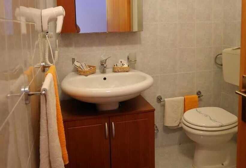 패밀리 룸, B&b Villa Matari