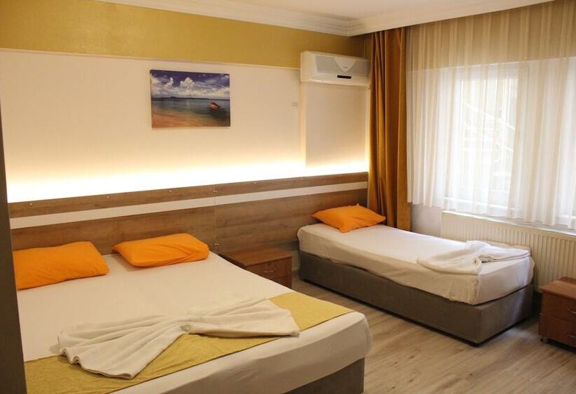 四人标准间, Grand Ece