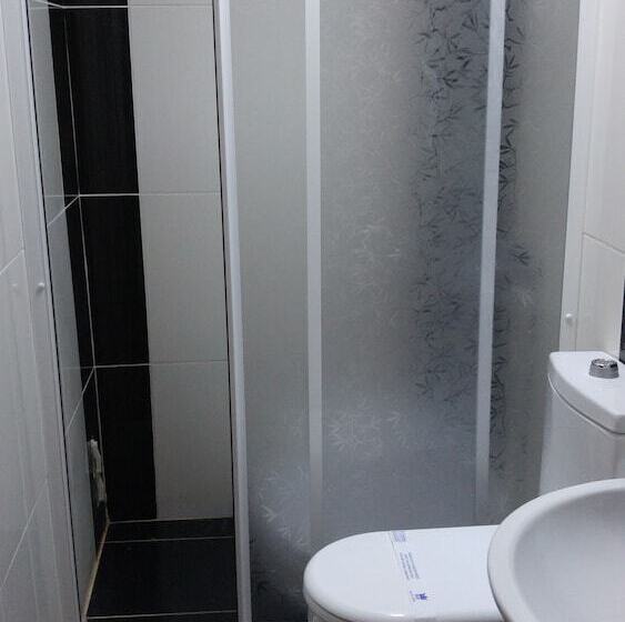 阁楼房, Grand Ece