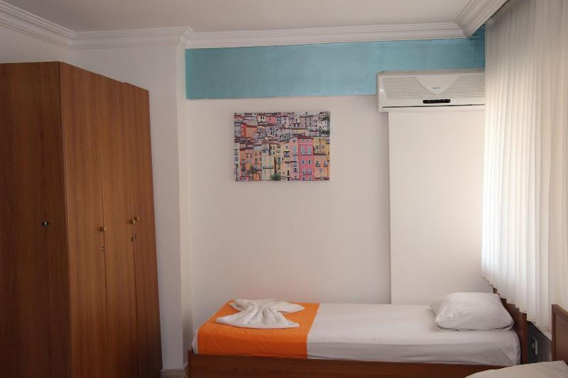 اتاق استاندارد یک نفره, Grand Ece