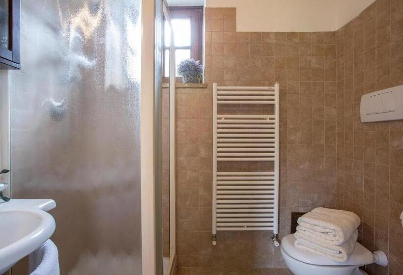 اتاق استاندارد با تراس, Agriturismo Colle Pu