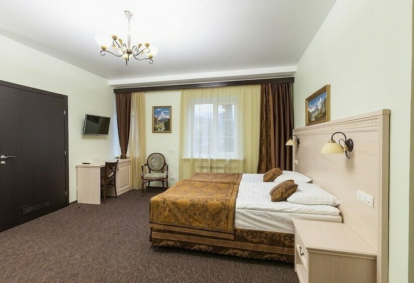 高级大房间, Gatchina