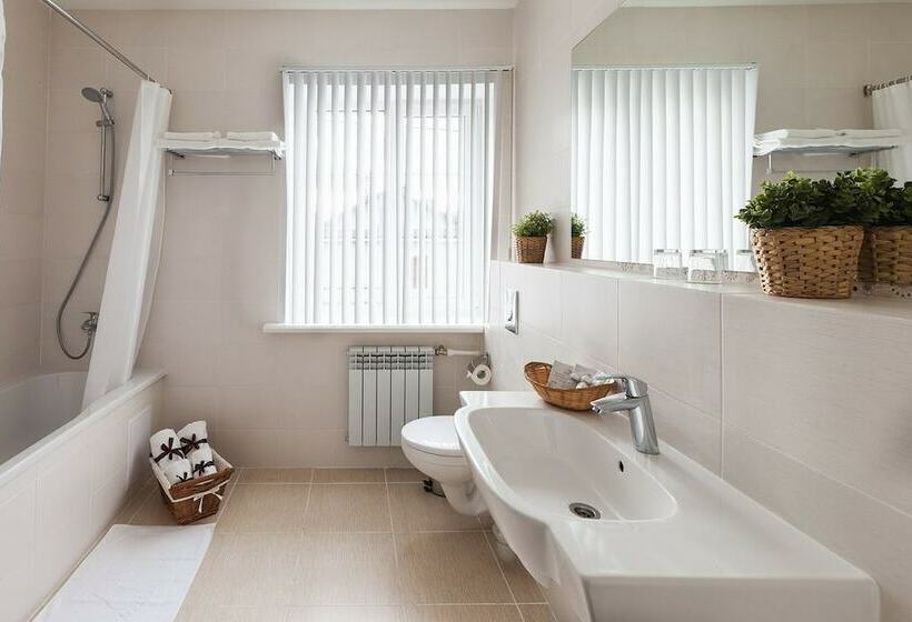 高级大房间, Gatchina