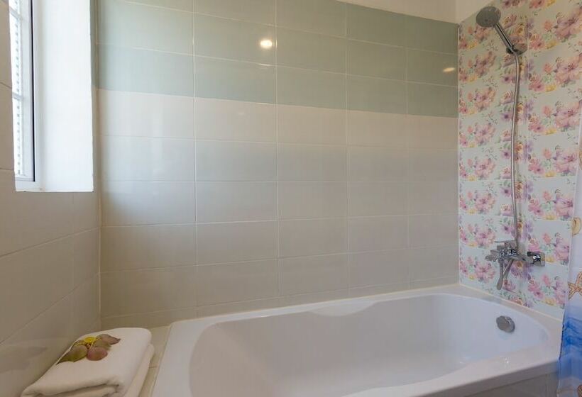 Номер Deluxe Вид на Город, Grand Bayon Siem Reap