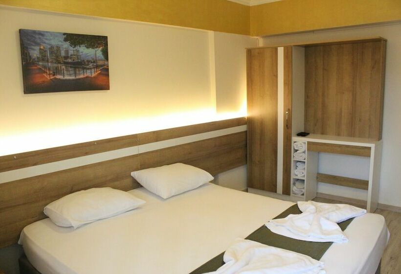 标准间, Grand Ece