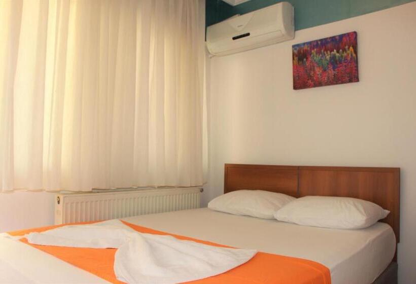 标准间, Grand Ece