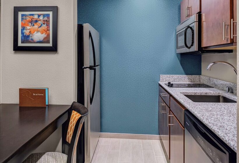 Люкс 2 Спальни, Homewood Suites By Hilton Wauwatosa Milwaukee