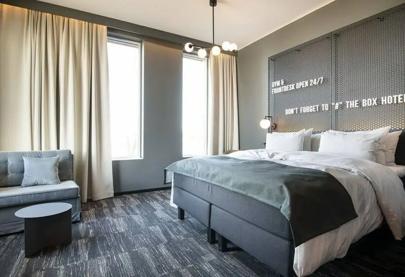 اتاق لوکس, Quality Hotel The Box