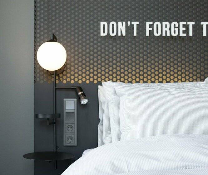 Номер Deluxe, Quality Hotel The Box