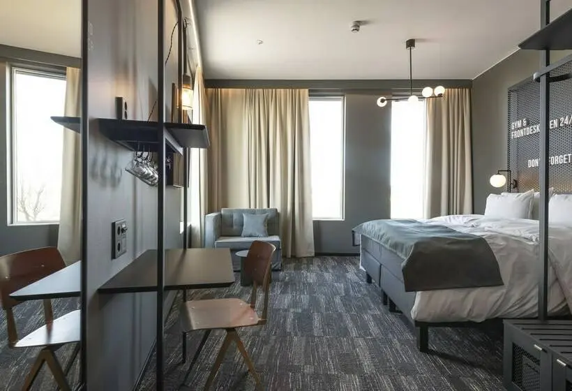 اتاق لوکس, Quality Hotel The Box