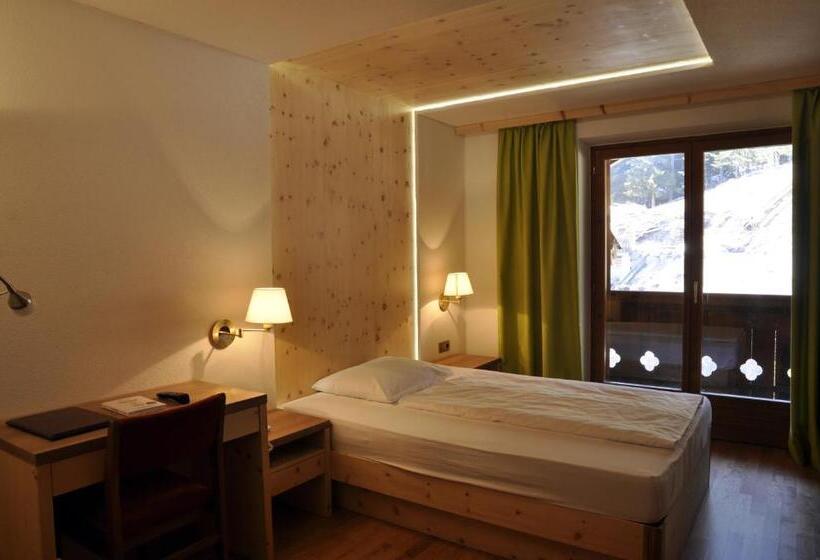 스탠다드 싱글 룸, Piné