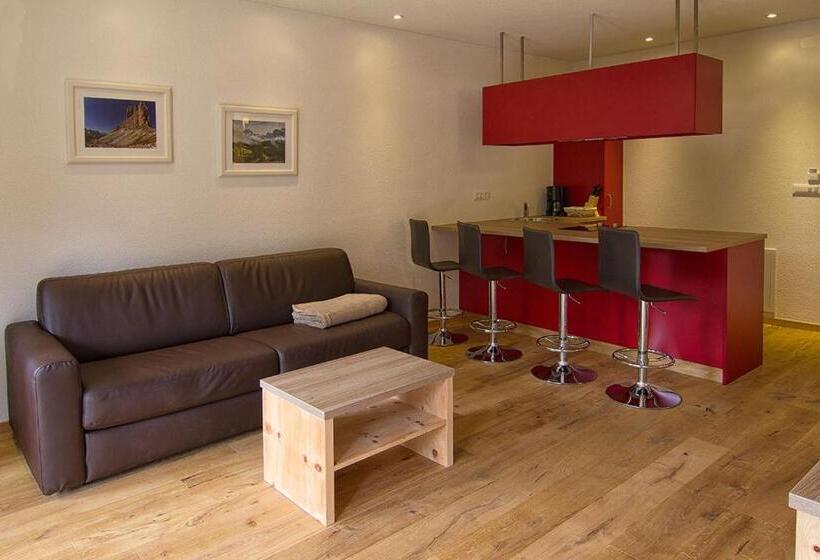 침실 1개 발코니 아파트, Piné