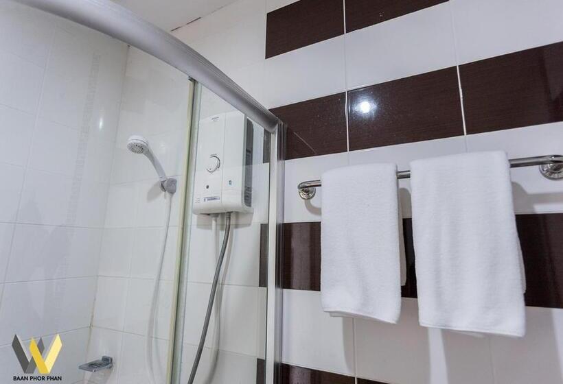 Номер Deluxe, Baan Phor Phan