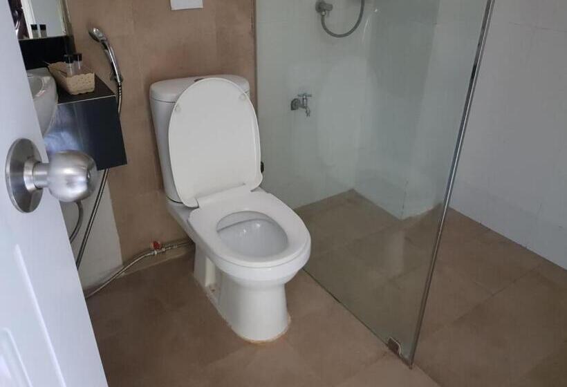 חדר משפחתי, Elite Residence Phitsanulok Sha