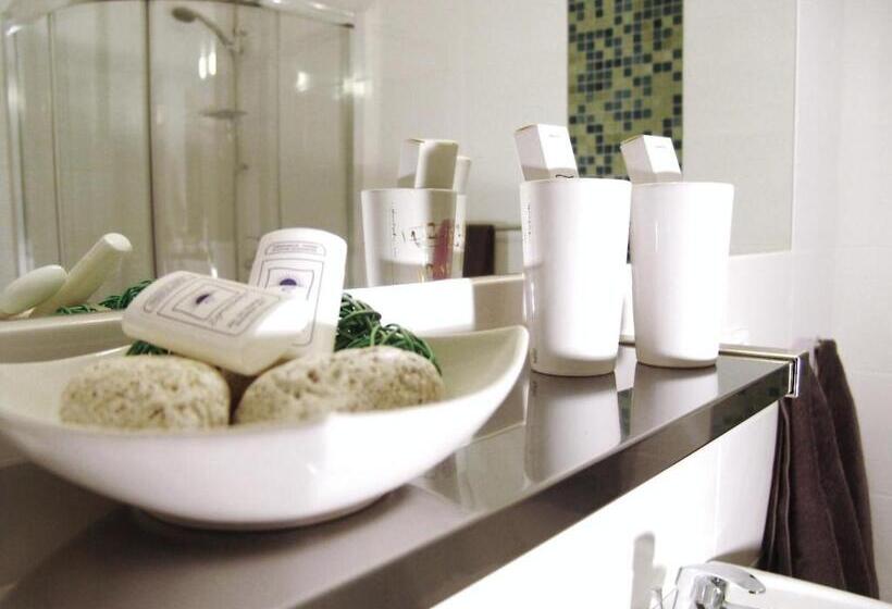 Апартаменты 1 Спальня, Graffit