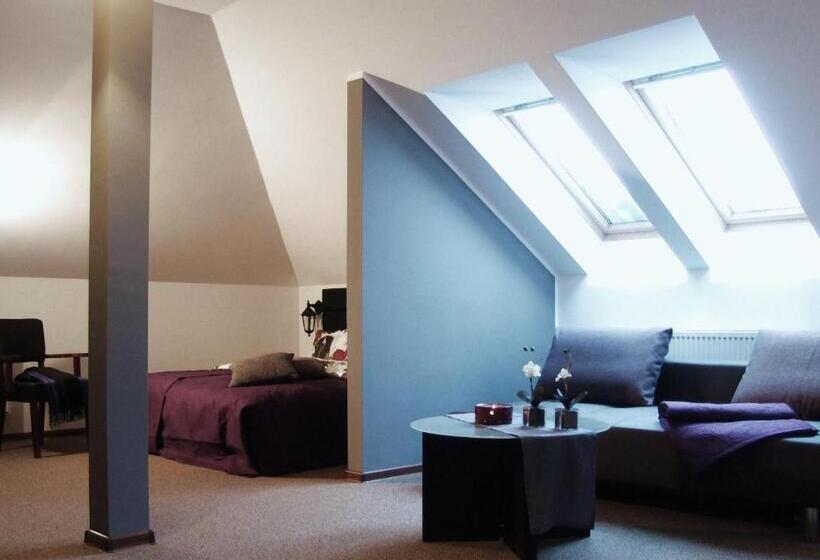 Апартаменты 1 Спальня, Graffit