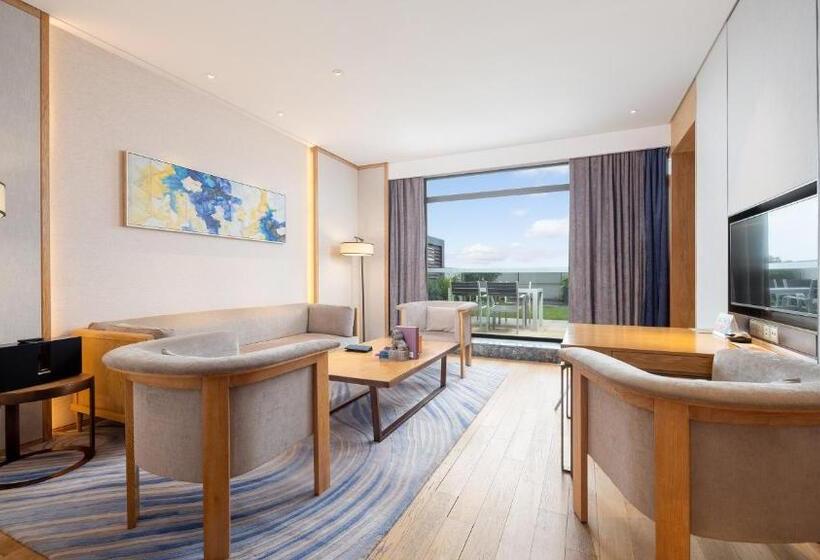 Люкс Кровать Кинг, Indigo Dali Erhai, An Ihg