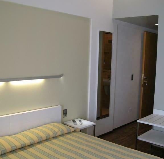 Номер Стандарт, Kyrie Isole Tremiti