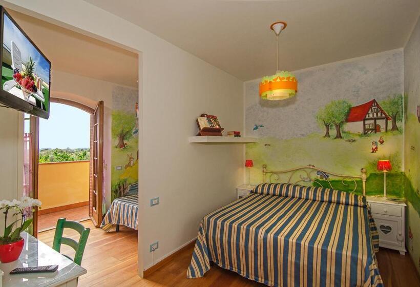 Номер Стандарт Трехместный, La Casa Gialla