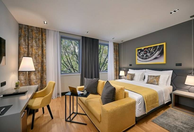 Номер Стандарт, Sia Split