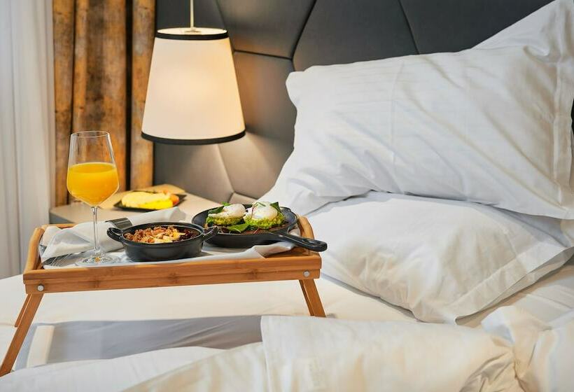 Номер Стандарт, Sia Split