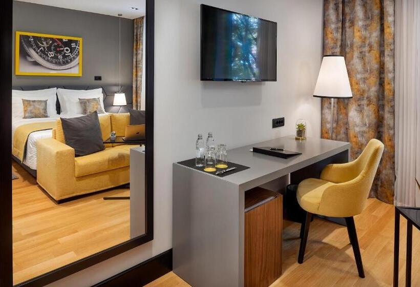 Стандартный Номер Кровать Кинг, Sia Split