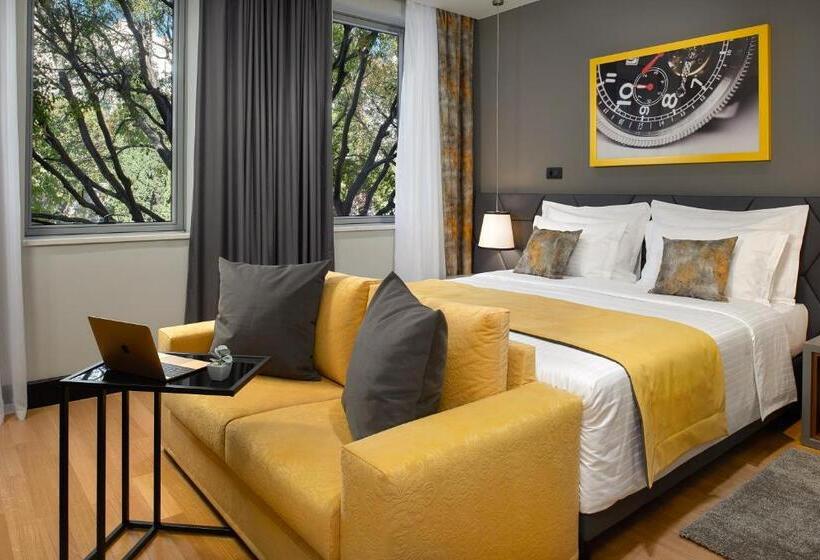 Номер Стандарт Индивидуальный, Sia Split