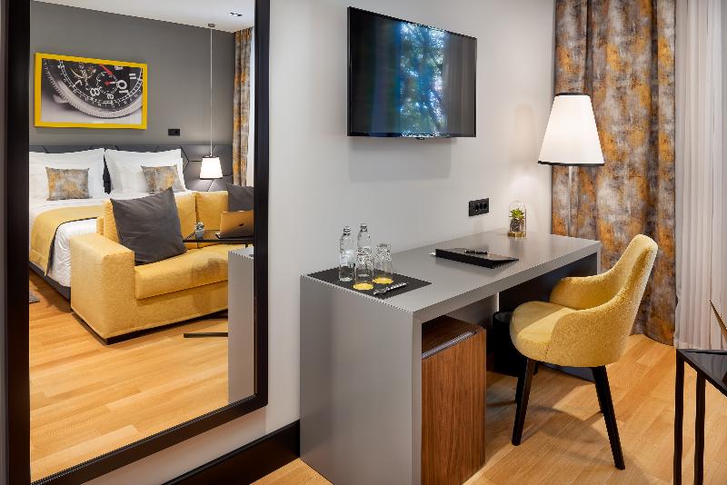 Номер Стандарт, Sia Split