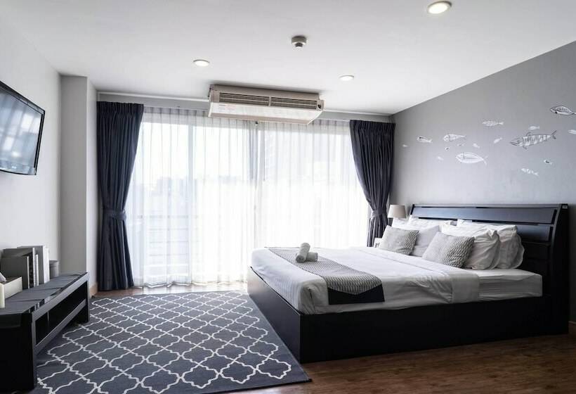 استودیوی سوپریور, Ploen Place Residence