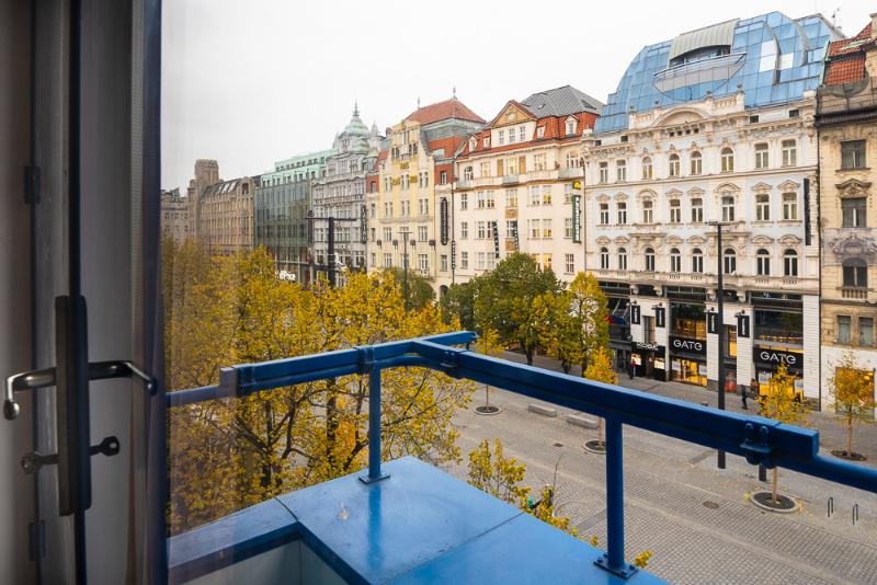 استودیوی سوپریور, Ploen Place Residence