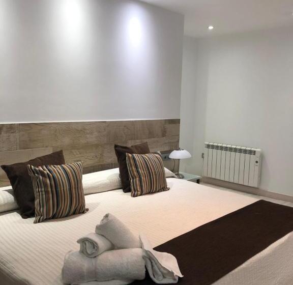 Номер Стандарт, Tres Estrellas Casa Maribona Gela