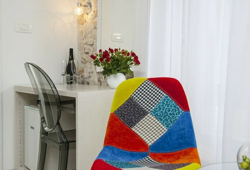 舒适型房间, Palace Tartaglia