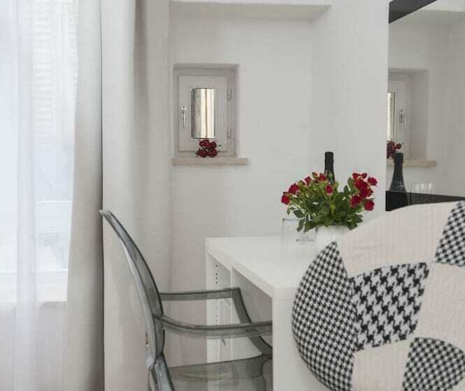 舒适型房间, Palace Tartaglia