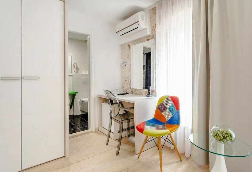 舒适型房间, Palace Tartaglia