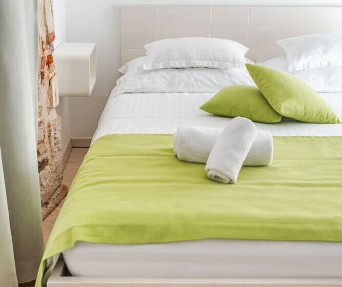 舒适型房间, Palace Tartaglia