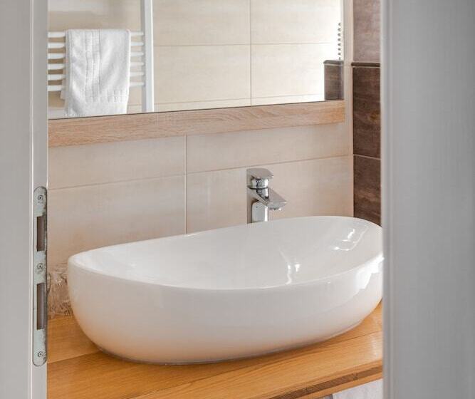 标准间, Palace Tartaglia