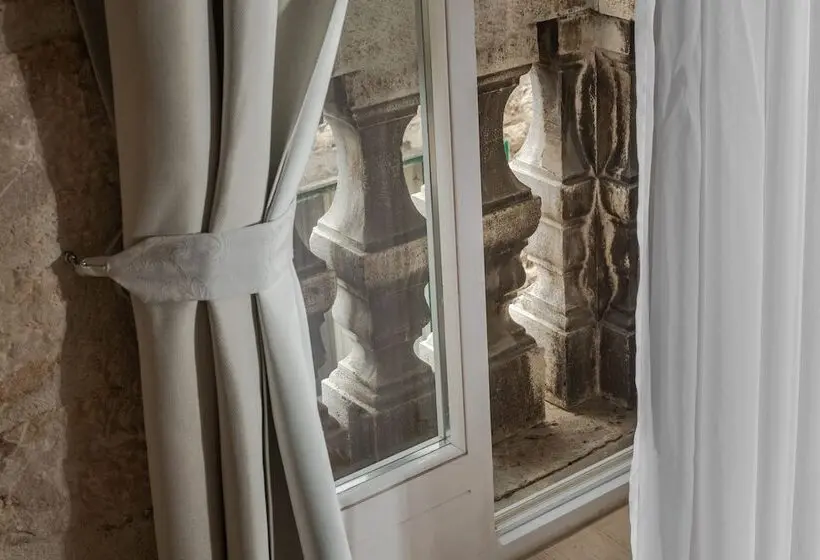 اتاق استاندارد, Palace Tartaglia