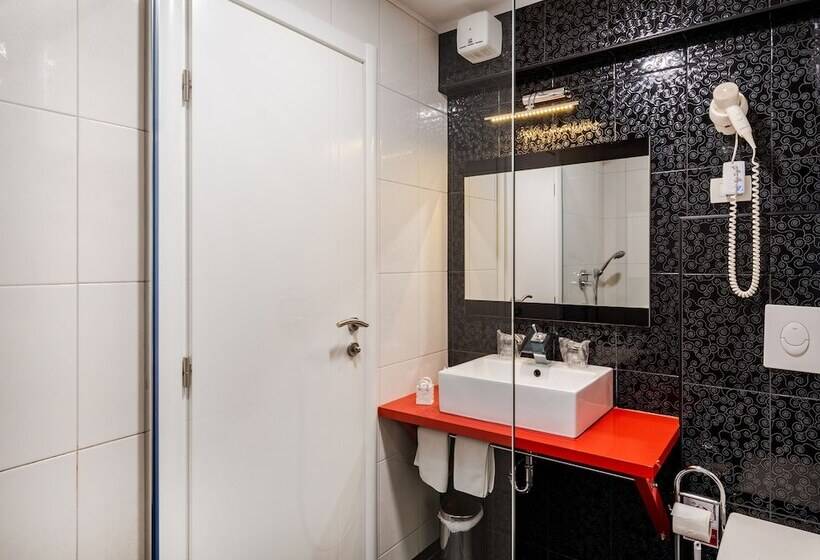 舒适型房间, Palace Tartaglia