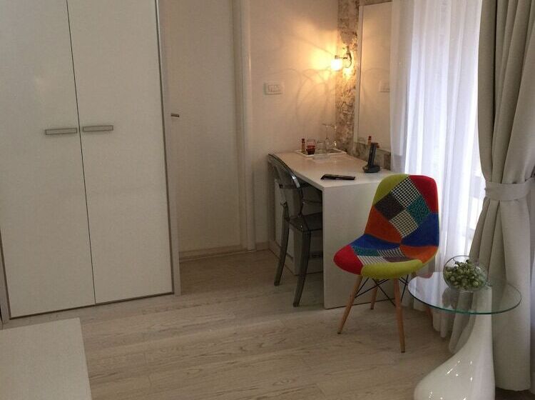 舒适型房间, Palace Tartaglia