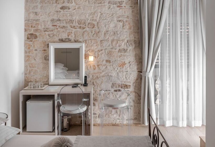 标准间, Palace Tartaglia