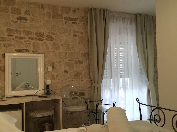 标准间, Palace Tartaglia