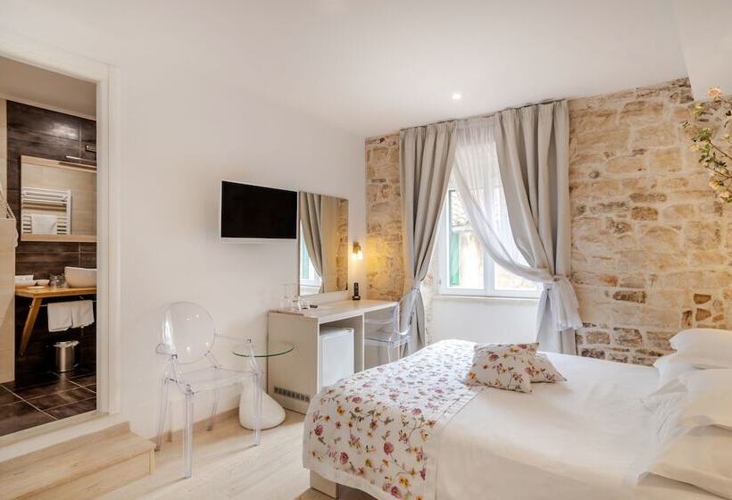 豪华房间, Palace Tartaglia