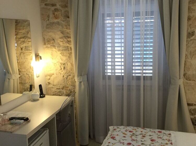 豪华房间, Palace Tartaglia