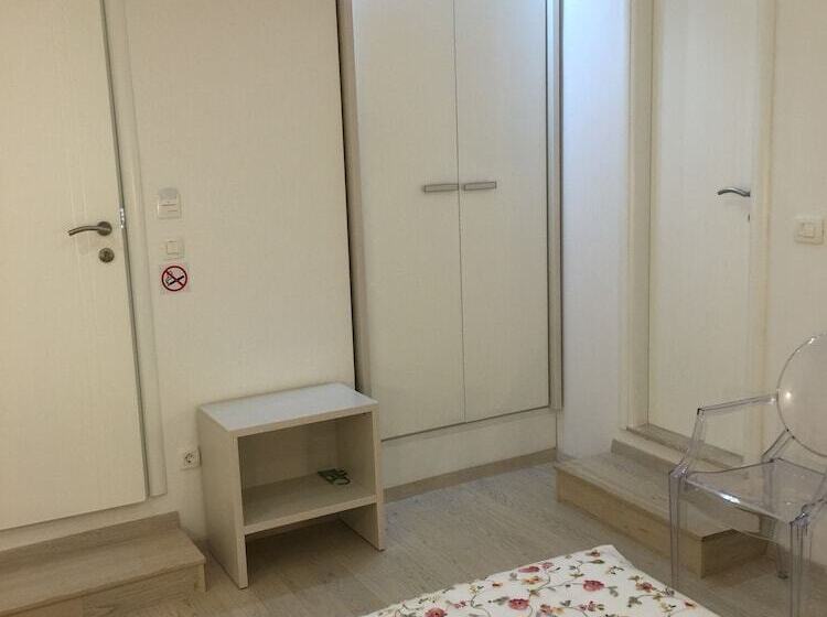 Quarto Deluxe, Palace Tartaglia