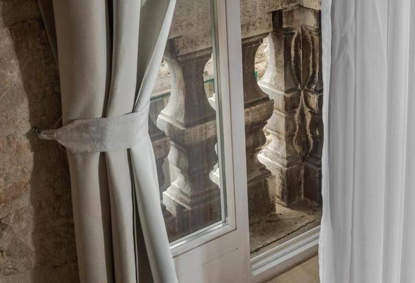 标准间, Palace Tartaglia