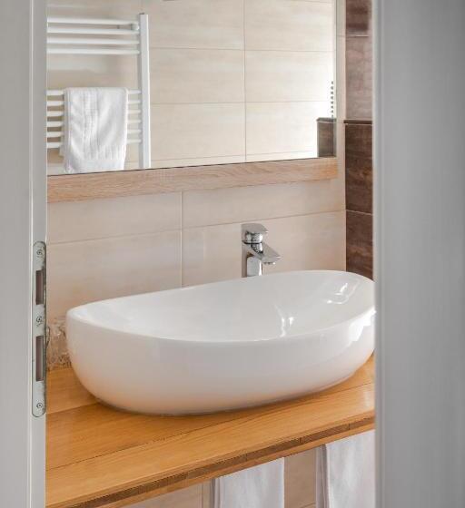 标准间, Palace Tartaglia